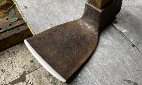 An axe blade