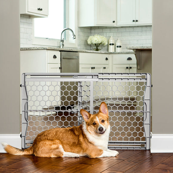 Carlson 23” Plastic Expandable Pet Gate