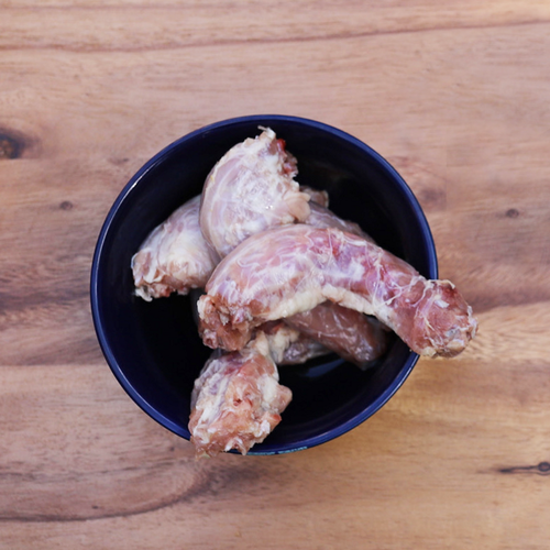 Oma's Pride Whole Skinless Chicken Necks